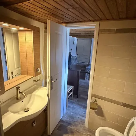Apartman Camaraki Hill House *