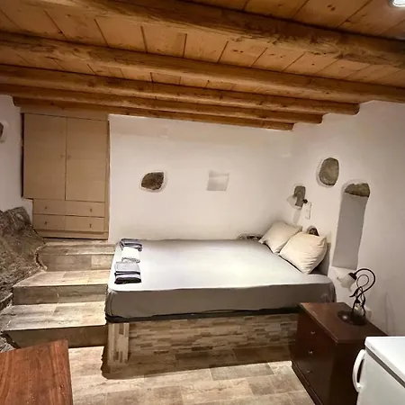 Apartman Camaraki Hill House *